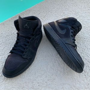 Jordan 1 Mid Triple Black Leather & Suede Nike Sneakers sz 12